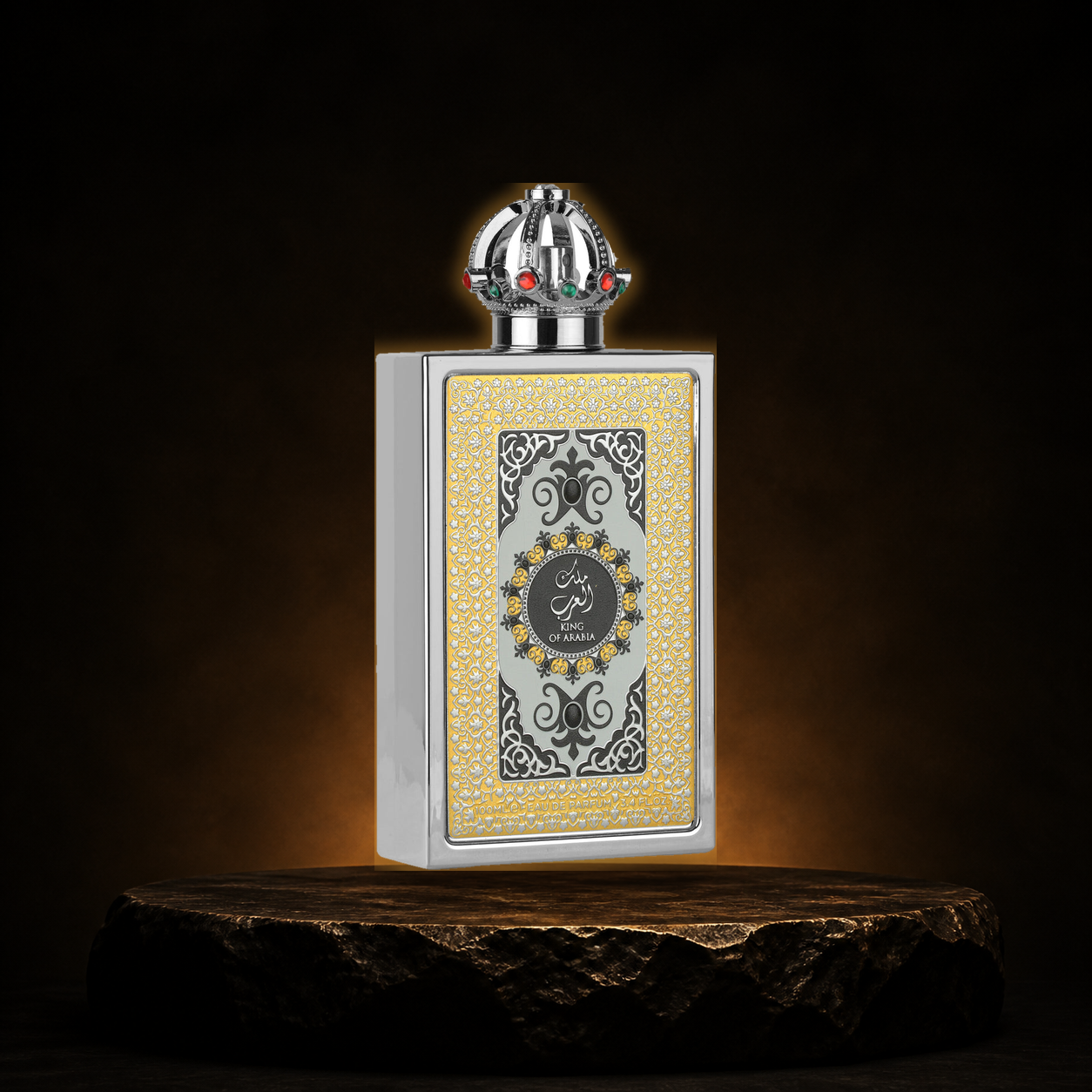 King Of Arabia — Lattafa em cenário editorial premium preto e dourado
