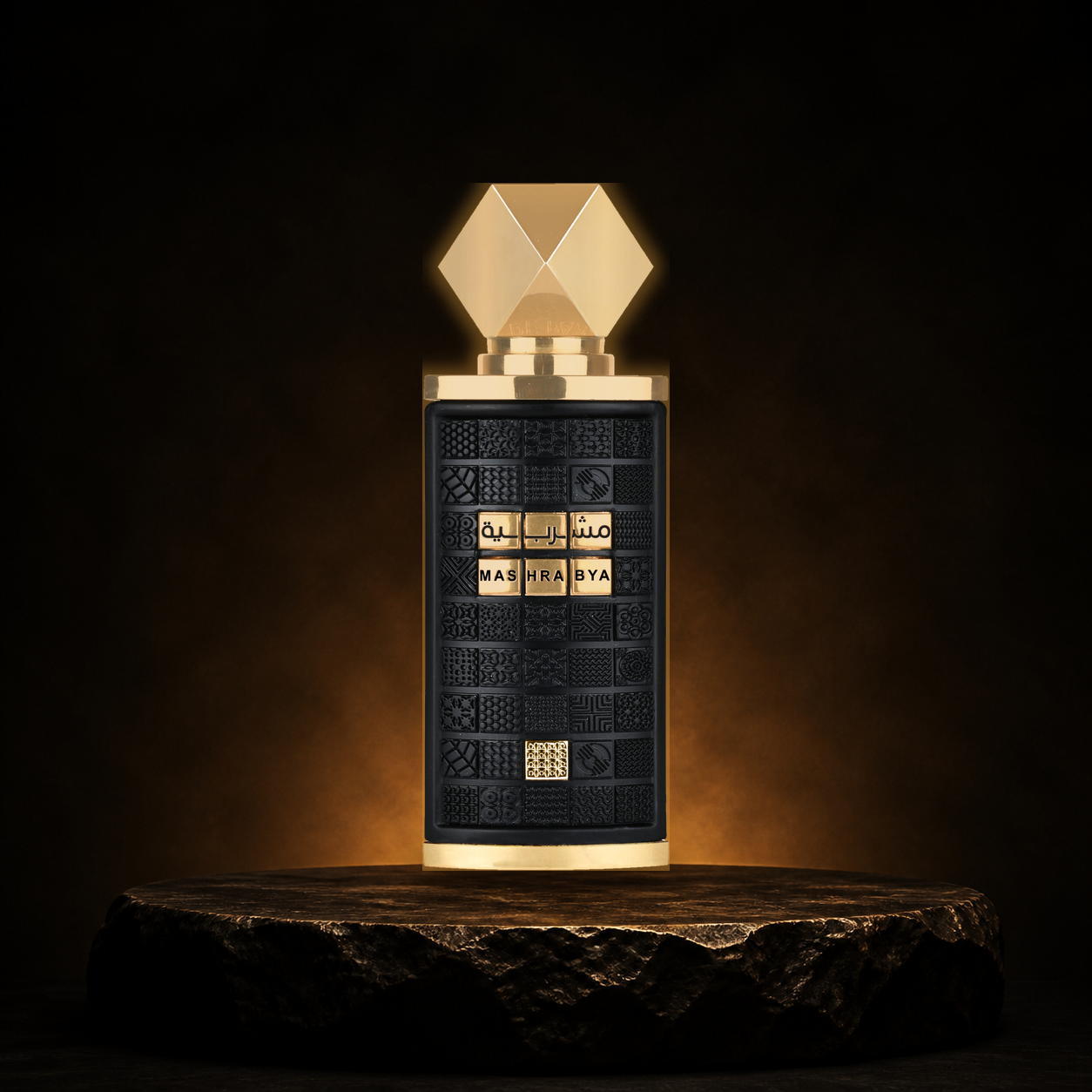 Mashrabya — Lattafa em cenário editorial premium preto e dourado