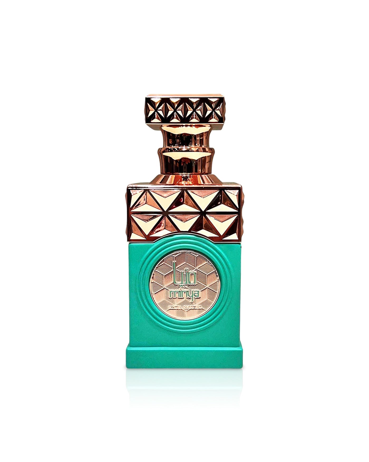 Minya — Paris Corner — frasco do perfume em fundo branco