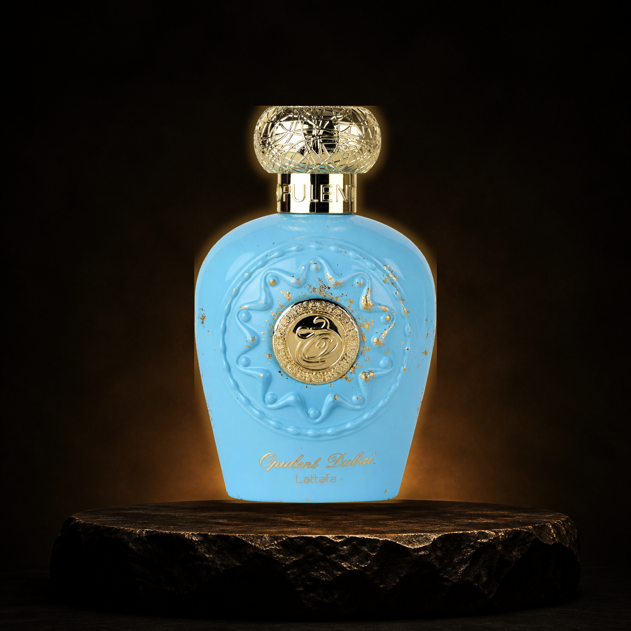 Opulent Dubai — Lattafa em cenário editorial premium preto e dourado